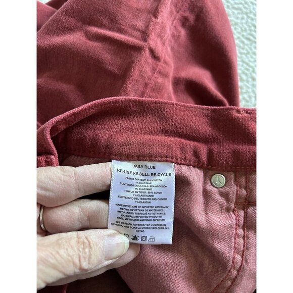 DAILY BLUE by ADRIANO GOLDSCHMIED Manya Corduroy Jeans Swing Burgundy Size 28 - Picture 6 of 12